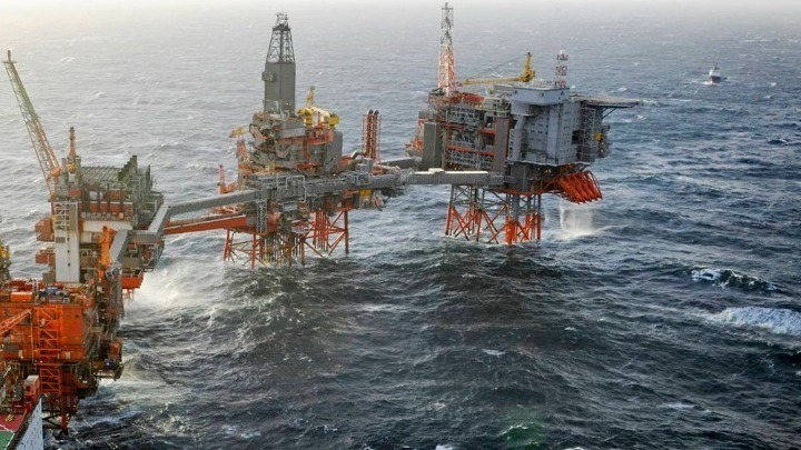 Chevron - HELLENiQ ENERGY Chevron