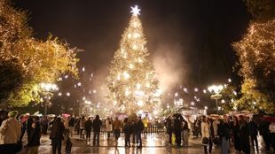 Χριστουγεννιάτικο Δώρο: Πότε πρέπει να καταβληθεί στους εργαζόμενους.